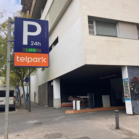 Amparo Home Family Stay Near Adda, Plaza De Toros & General Hospital