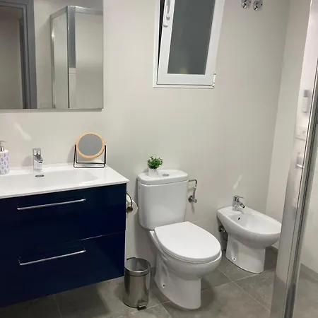 Amparo Home Family Stay Near Adda, Plaza De Toros & General Hospital Appartement Alicante