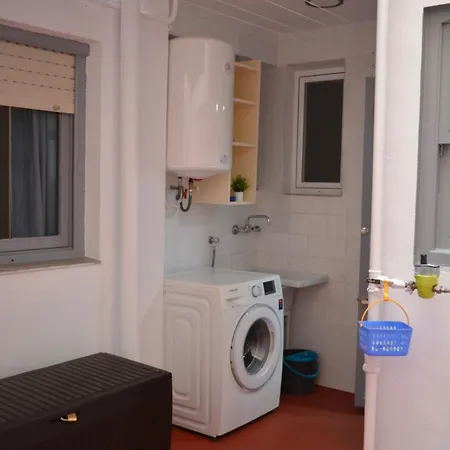 Appartement Amparo Home Family Stay Near Adda, Plaza De Toros & General Hospital *