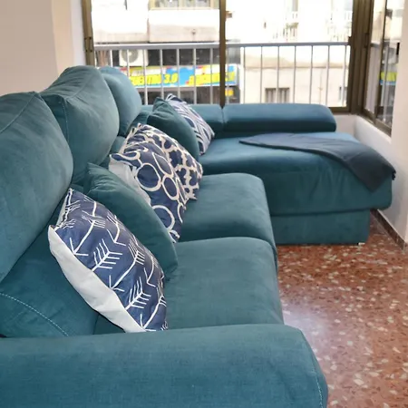 Amparo Home Family Stay Near Adda, Plaza De Toros & General Hospital Appartement *