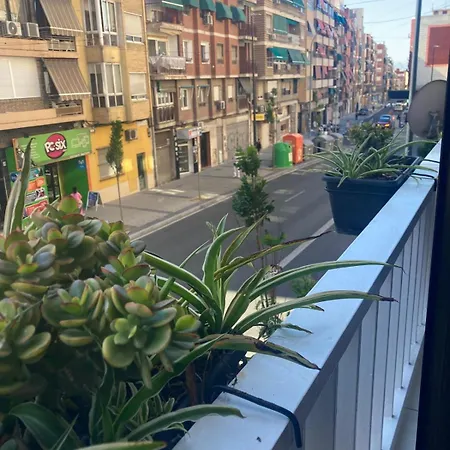 Amparo Home Family Stay Near Adda, Plaza De Toros & General Hospital Appartement *